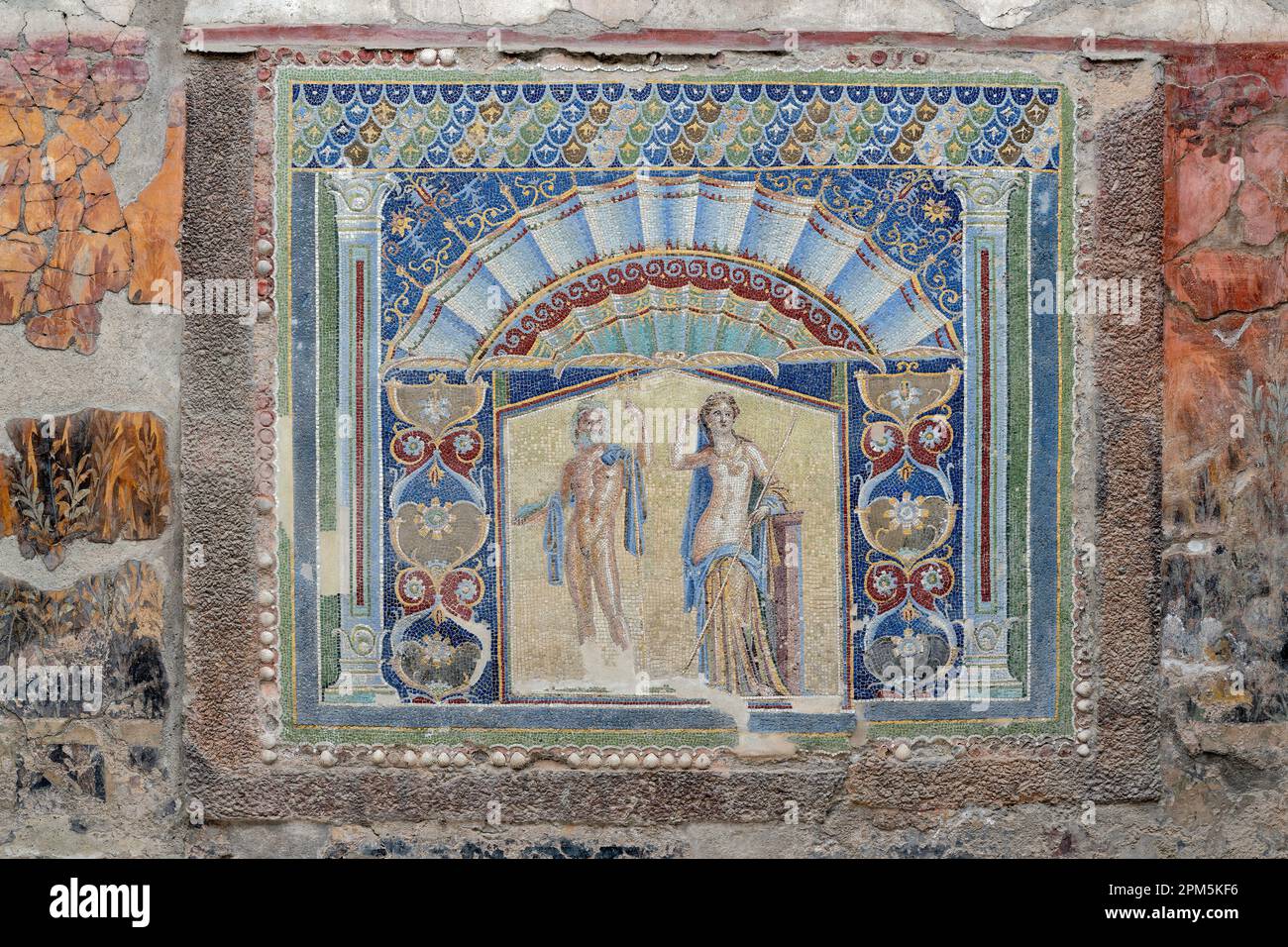 La mosaïque de Neptune et Amphitrite dans les ruines de la maison de la Mosaïque de Neptune, Herculaneum. Banque D'Images