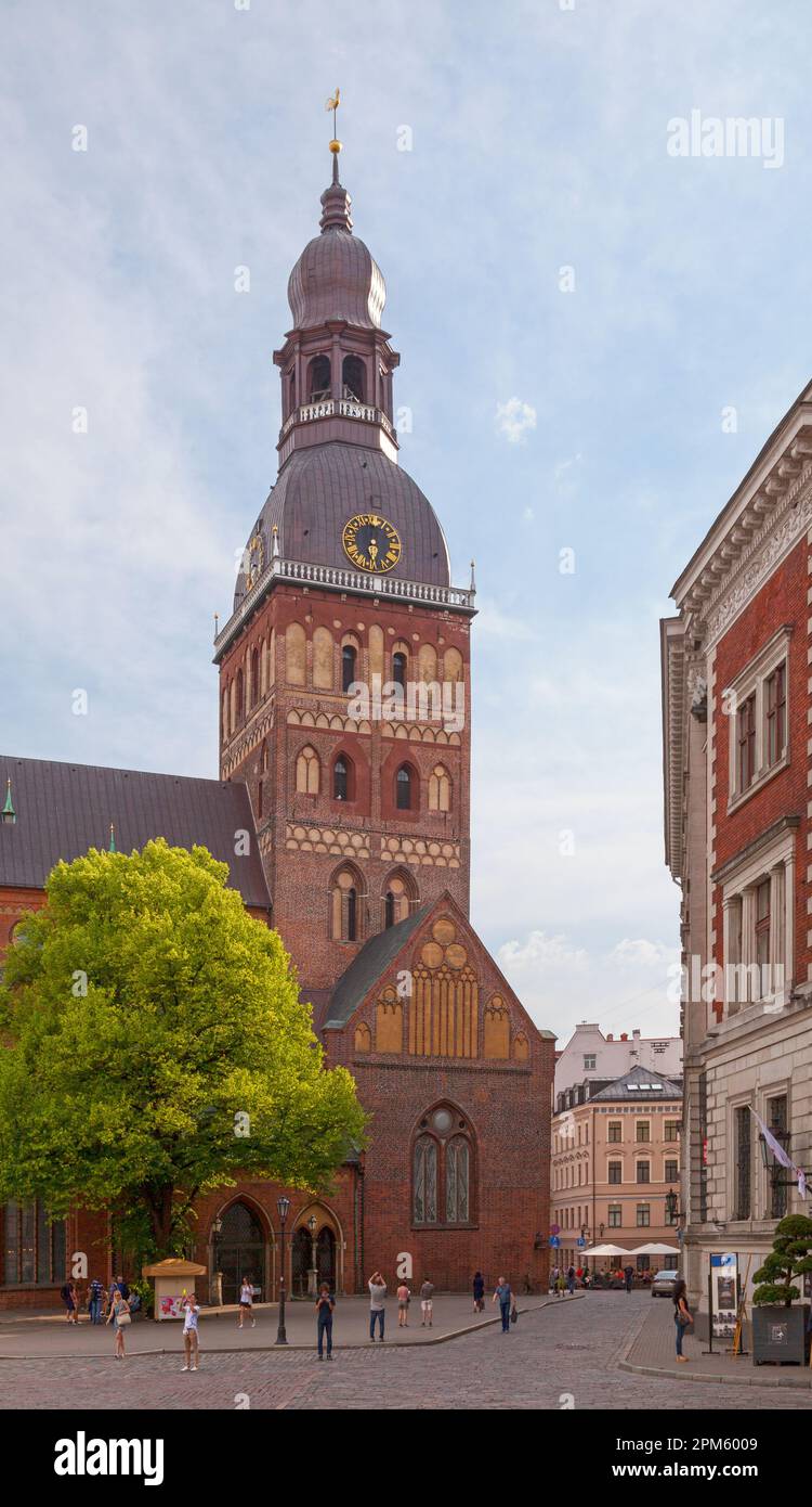 Riga, Lettonie - 13 juin 2019: La cathédrale de Riga (letton: Rīgas Doms; allemand: Dom zu Riga) est une cathédrale luthérienne évangélique et une des plus r Banque D'Images