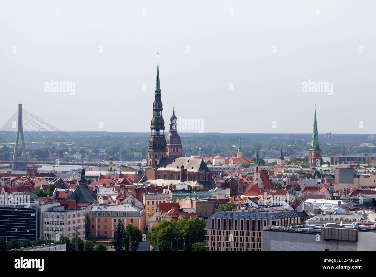 Riga, Lettonie - 13 juin 2019: La Sainte L'église de Pierre (letton: Svētā Pētera Evaņģēliski luteriskā baznīca) est une église luthérienne dédiée à Saint Pete Banque D'Images