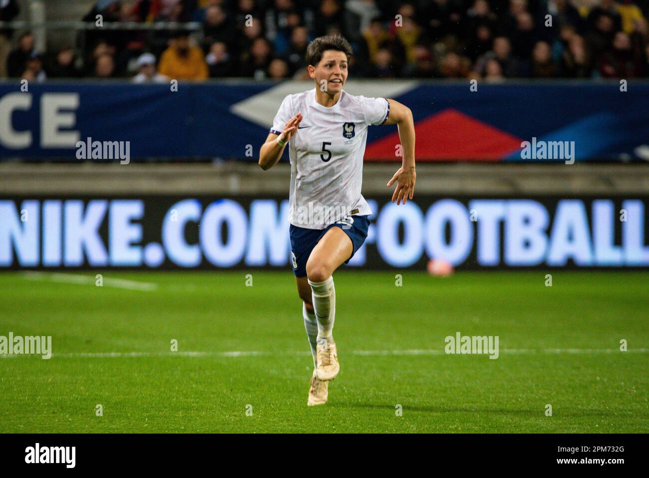 ELISA de Almeida de France réagit lors du match de football féminin entre la France et le Canada sur 11 avril 2023 au stade Marie-Marvingt du Mans, France - photo: Antoine Massinon/DPPI/LiveMedia Banque D'Images ELISA de Almeida de France réagit lors du match de football féminin entre la France et le Canada sur 11 avril 2023 au stade Marie-Marvingt du Mans, France - photo: Antoine Massinon/DPPI/LiveMedia Banque D'Images