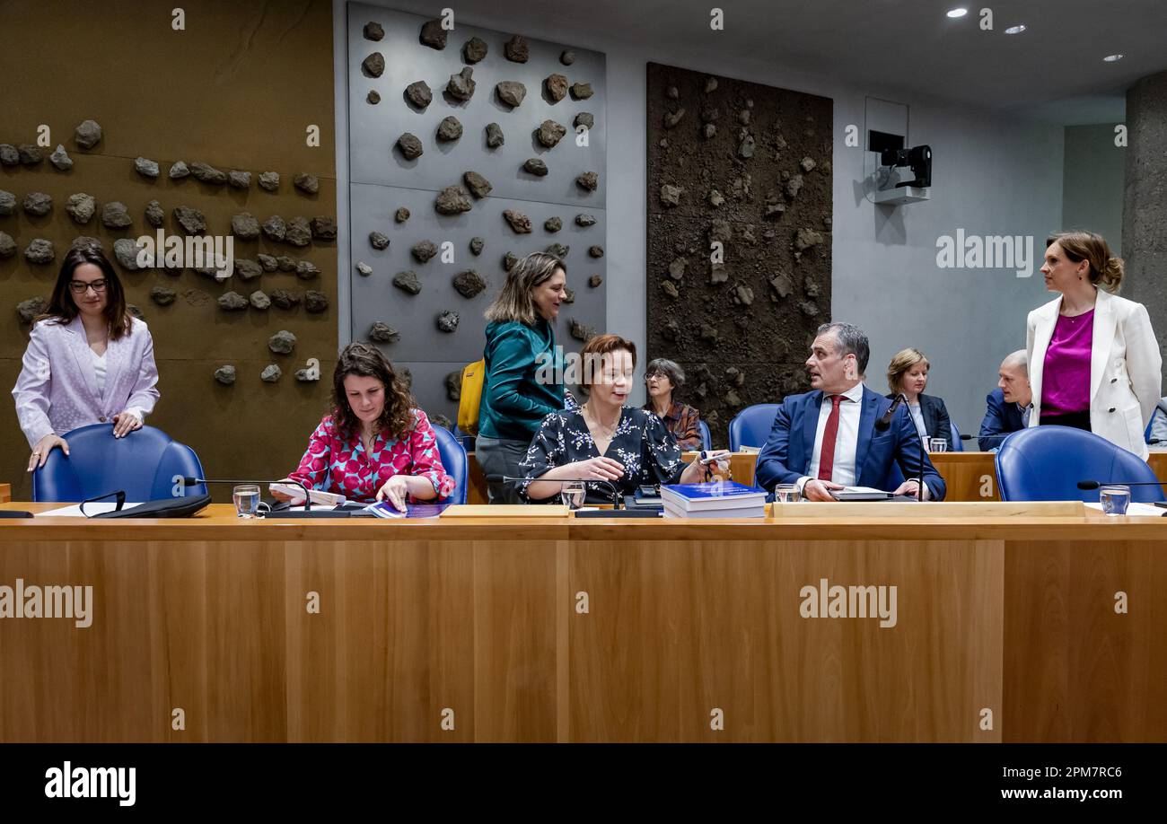 LA HAYE - Hulya Kat (D66), Anne Kuik (CDA), Barbara Kathmann (PvdA ...