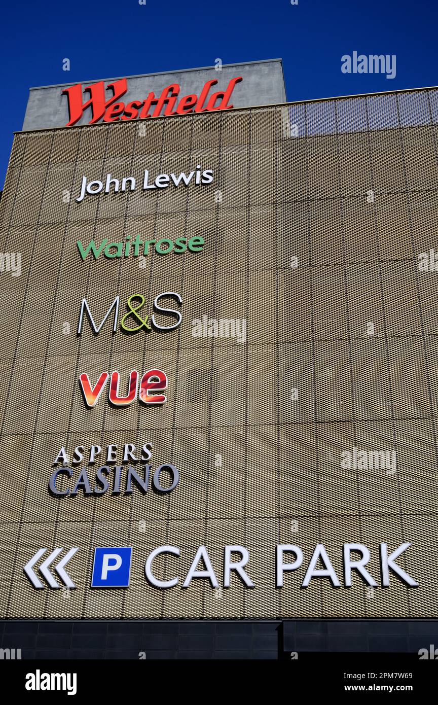 Parking Westfield Stratford City, Stratford, Newham, East London, Royaume-Uni Banque D'Images