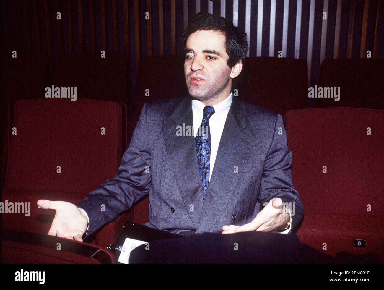 Pin's Garry Kasparov – Joueur D'Échecs Russe – Émail – Célébrité