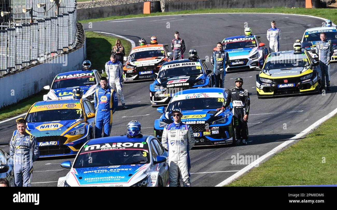 Longfield, Royaume-Uni. 12th avril 2023. Brands Hatch circuit, Longfield, Kent, Royaume-Uni, le 12 avril 2023. Les concurrents au lancement de la saison 2023 du Kwik Fit British Touring car Championships (BTCC) au circuit Brands Hatch, Longfield, Kent, Royaume-Uni, le 12 avril 2023. Credit: Francis Knight/Alay Live News Banque D'Images