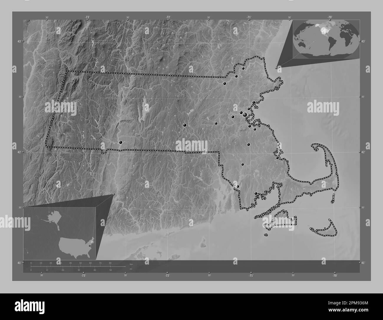 Massachusetts, État des États-Unis d'Amérique. Carte d'altitude en niveaux de gris avec lacs et rivières. Lieux des principales villes de la région. Angle auxil Banque D'Images