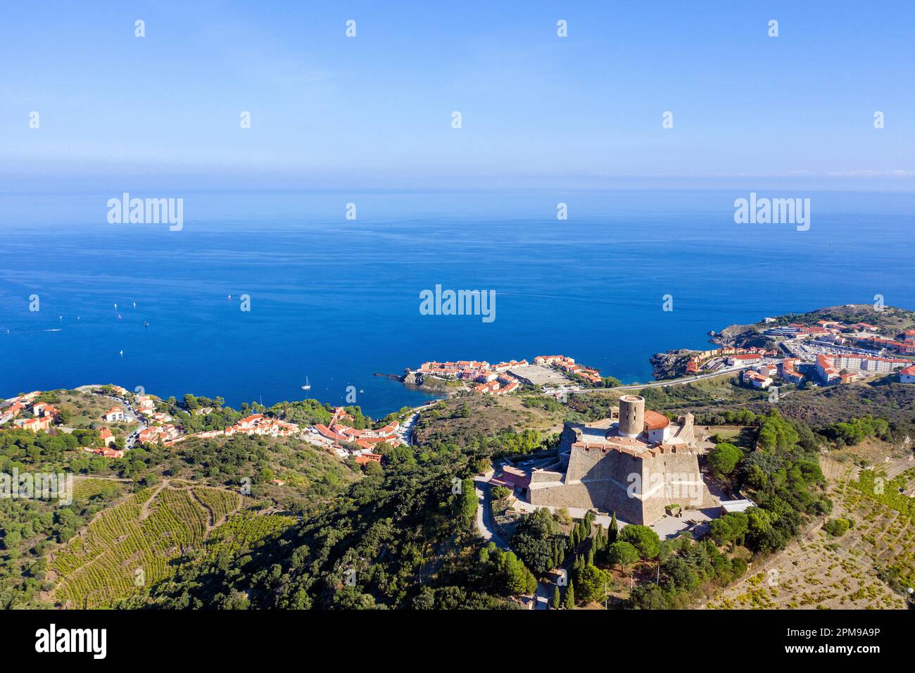 L'ancienne forteresse médiévale Saint-Elme entre Collioure et Port Vendres, Pyrénées-Orientales, Languedoc-Roussillon, France du Sud, Europe Banque D'Images