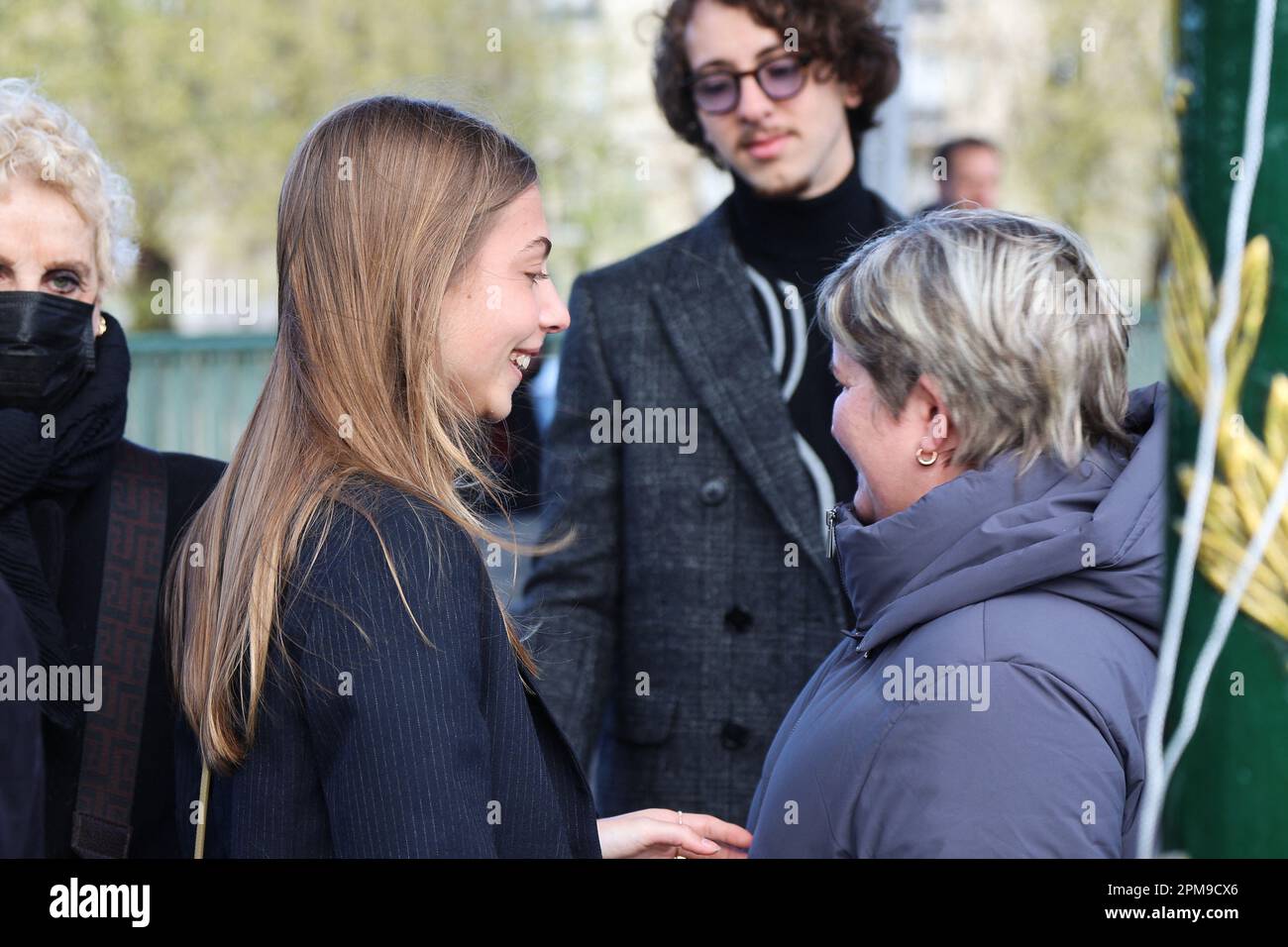 Stella Eva Angelina Belmondo assister à l'inauguration de la promenade