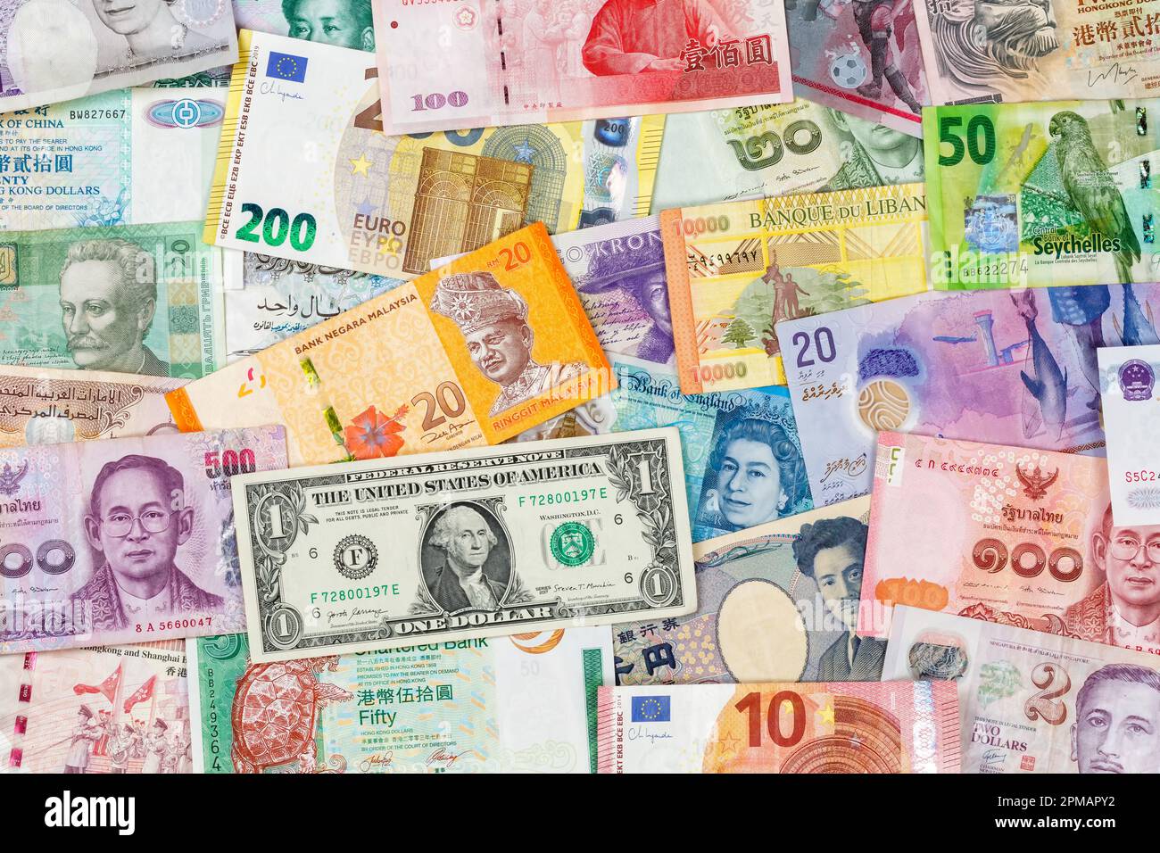 Billets de banque monnaie Euro Dollar fond pour les frais de voyage payer des finances riches Banque D'Images