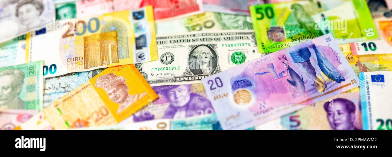 Billets de banque monnaie Euro Dollar fond de voyage panorama payer les finances riches Banque D'Images