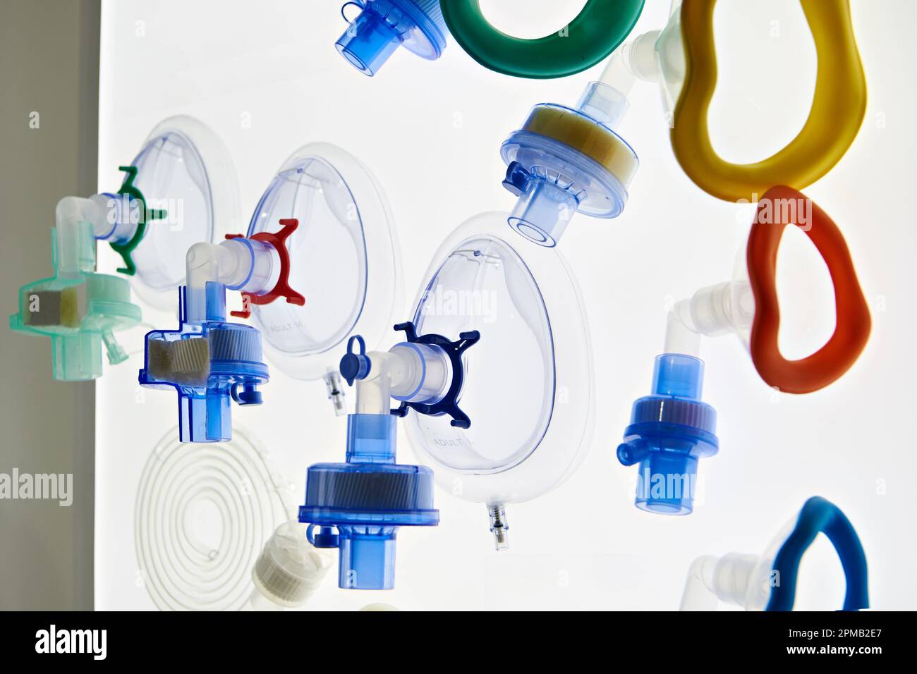 Masque médical avec filtres bactériens et viraux Banque D'Images