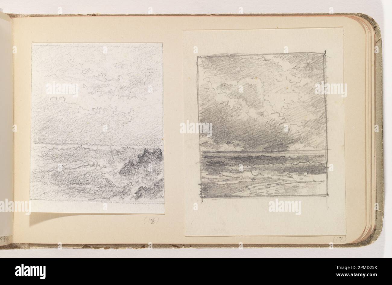 Album page, Choppy Ocean and Clouds, ca. 1900 ; William Trost Richards (américain, 1833–1905) ; États-Unis ; graphite sur papier vélin blanc, doublé ; 9 x 7,2 cm (3 9/16 x 2 13/16 po) Banque D'Images