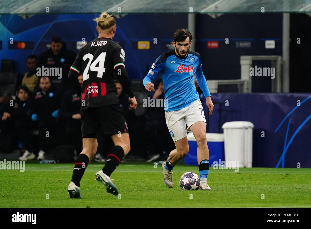 Khvicha Kvaratskhelia (SSC Napoli) lors de la Ligue des champions de l'UEFA, quart de finale, match de football de 1st jambes entre l'AC Milan et la SSC Napoli sur 12 avril 2023 au stade San Siro de Milan, Italie - photo Luca Rossini / E-Mage Banque D'Images