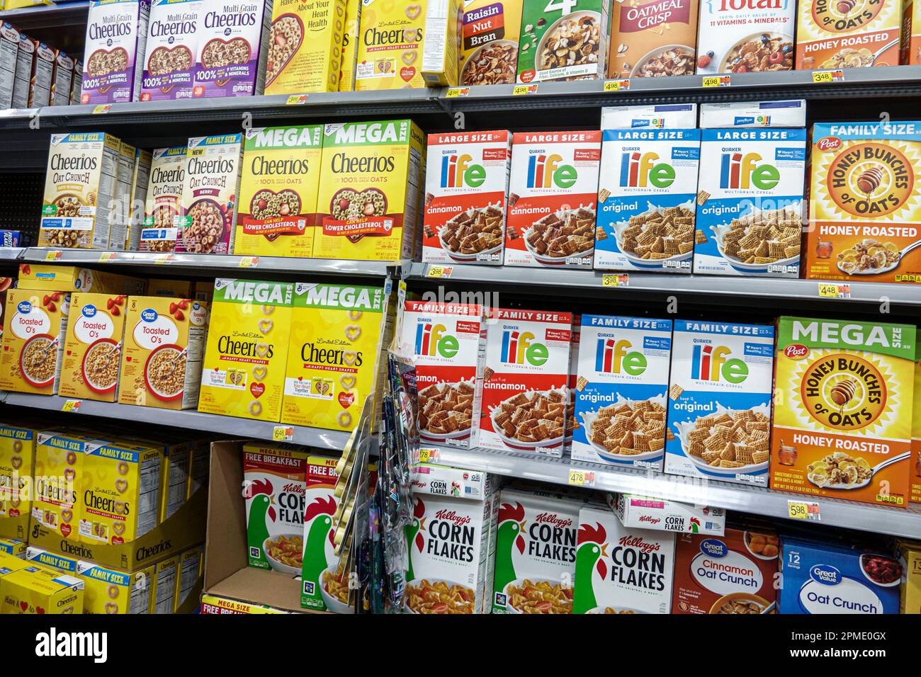 Miami Florida Doral, Walmart Supercenter discount big box Department, petit déjeuner céréales céréales boîtes Cheerios Life Kellogg's store affaires bussin Banque D'Images