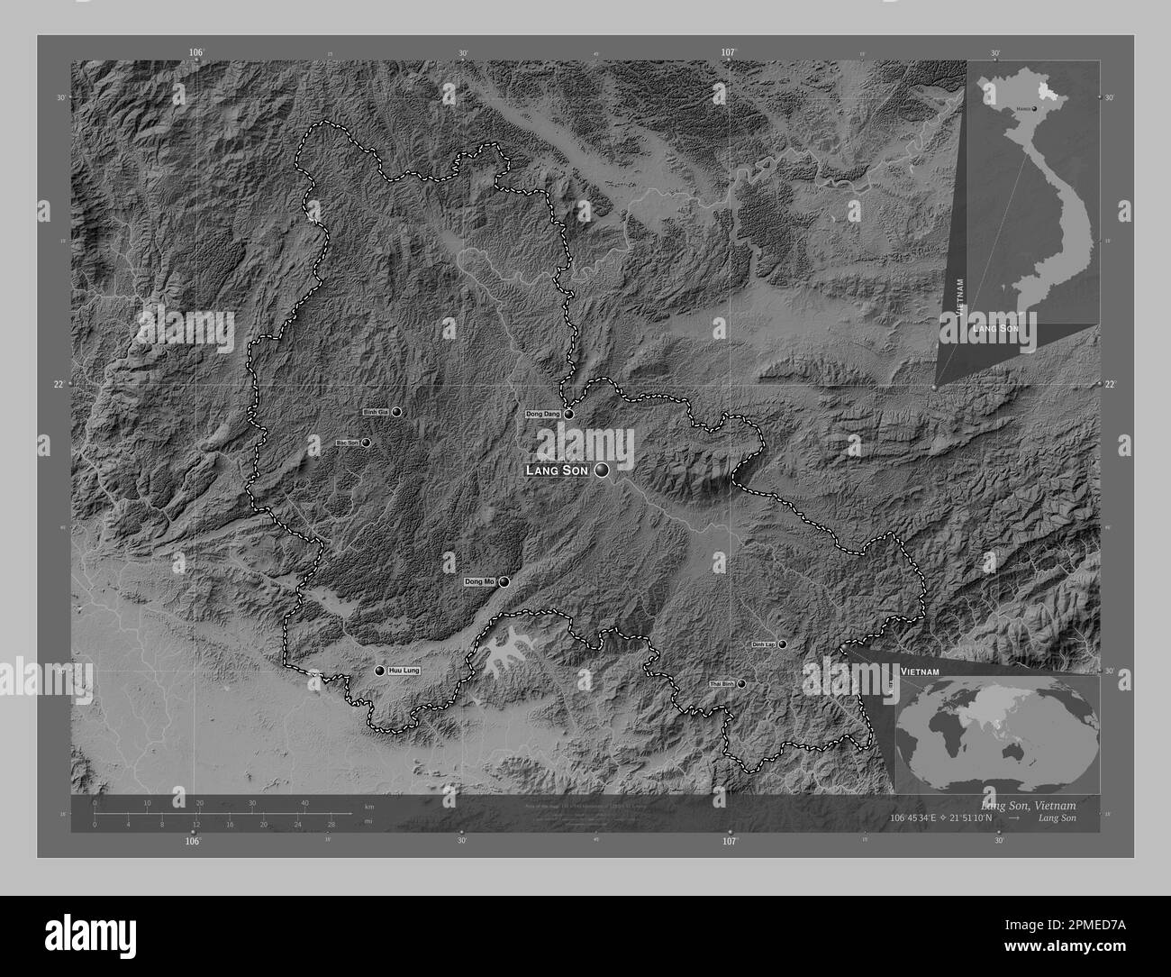 Lang son, province du Vietnam. Carte d'altitude en niveaux de gris avec lacs et rivières. Lieux et noms des principales villes de la région. Emplacement auxiliaire du coin Banque D'Images