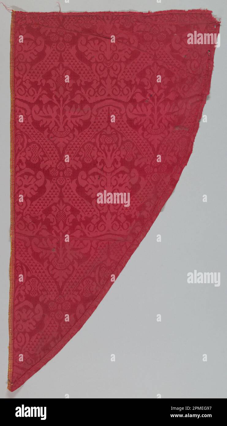 Fragment; soie; Warp x Weft: 70,4 x 50 cm (27 11/16 x 19 11/16 po.) Banque D'Images