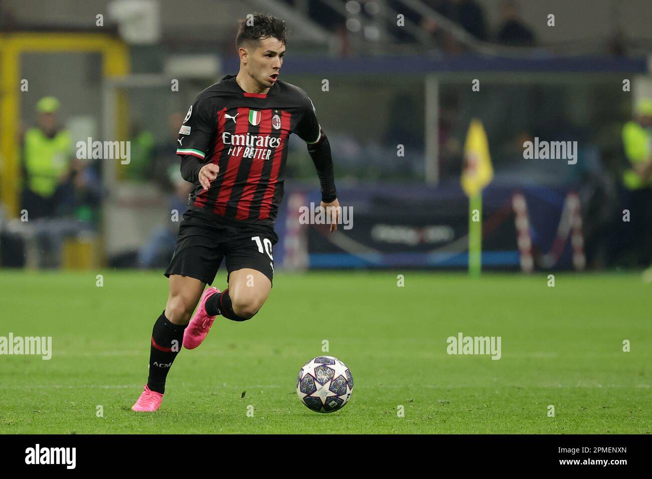 Milan, Naples, Italie. 12th avril 2023. Brahim Diaz de Milan lors de la Ligue des champions de football, quart de finale, match de première jambe entre l'AC Milan et la SSC Napoli à Milan, Italie, 12 avril 2023. (Credit image: © Ciro de Luca/ZUMA Press Wire) USAGE ÉDITORIAL SEULEMENT! Non destiné À un usage commercial ! Banque D'Images