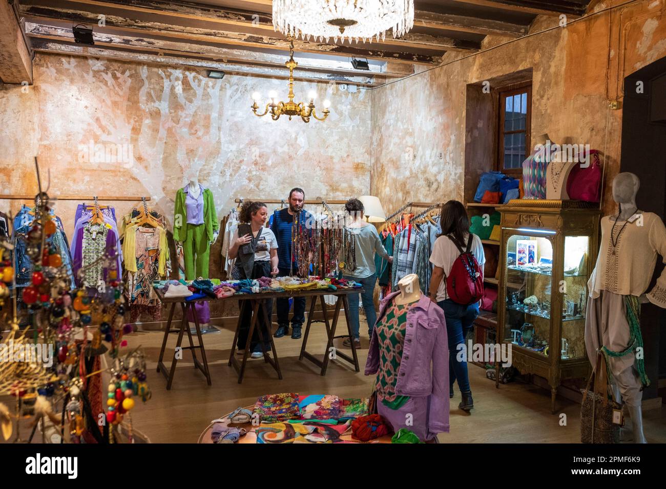 Espagne, Valence, barrio del Carmen, Luna nera, magasin de vêtements de style culture pop Banque D'Images