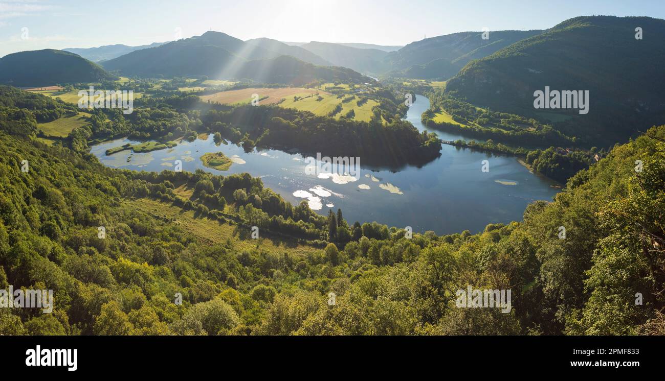 France, Ain, Lac de Conflans, gorges de l'Ain, Corveissiat (vue aérienne  Photo Stock - Alamy