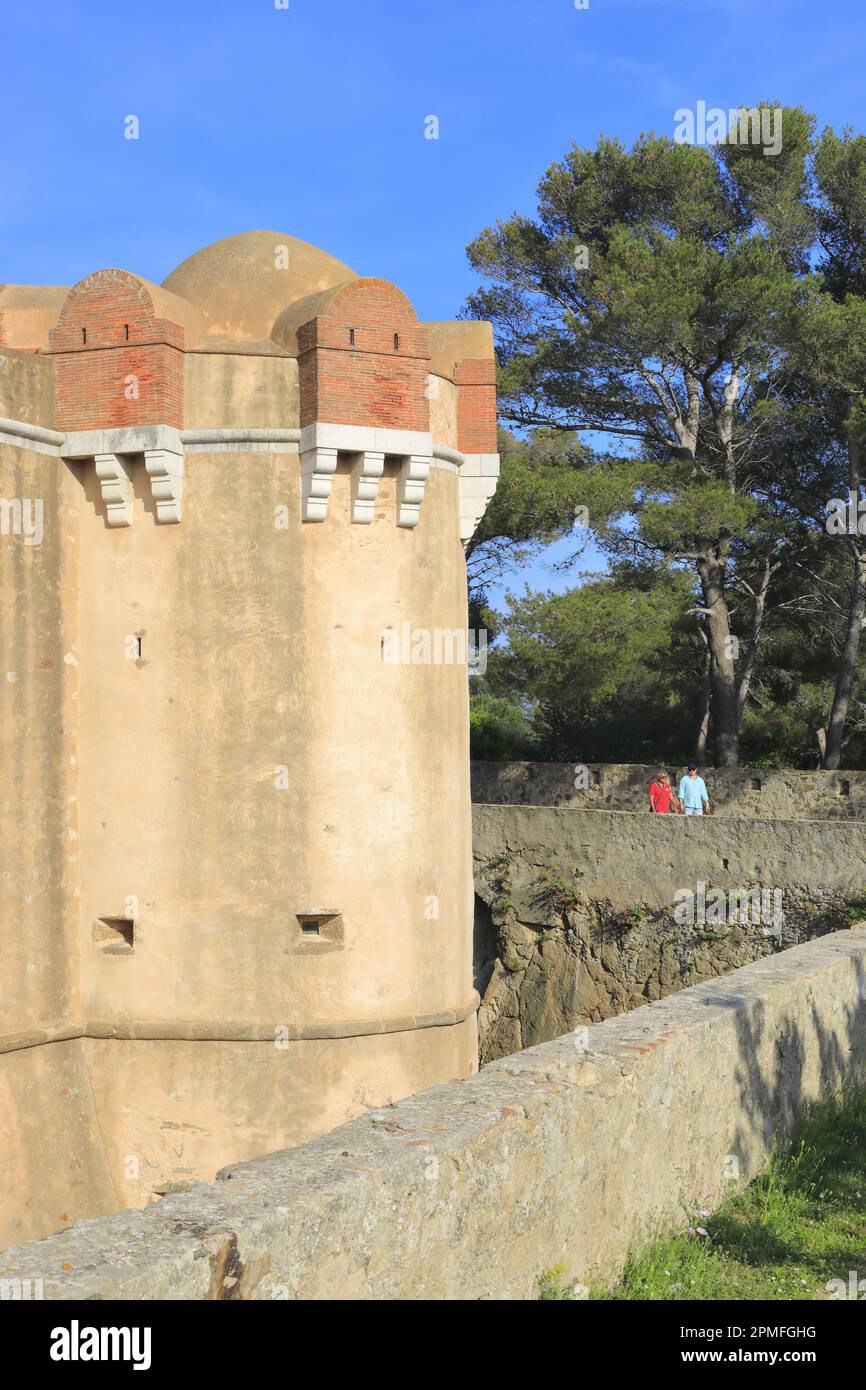 France, Var, Saint Tropez, citadelle (17th siècle) qui abrite le Musée d'Histoire maritime Banque D'Images