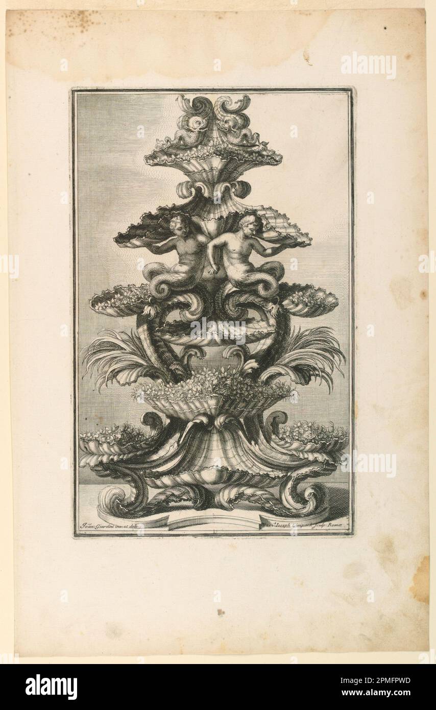 Imprimé, Epergne, de 'Disegni Di; Imprimeur: Maximilian Joseph Limpach (Tchèque, active la moitié 1st du 18th siècle); d'après Giovanni Giardini (Italien, 1646 - 1721); Italie; gravure, support de gravure: Papier blanc; 27,5 x 17,5 cm (10 13/16 x 6 7/8 po) Tapis : 35,6 x 45,7 cm (14 x 18 po) Banque D'Images