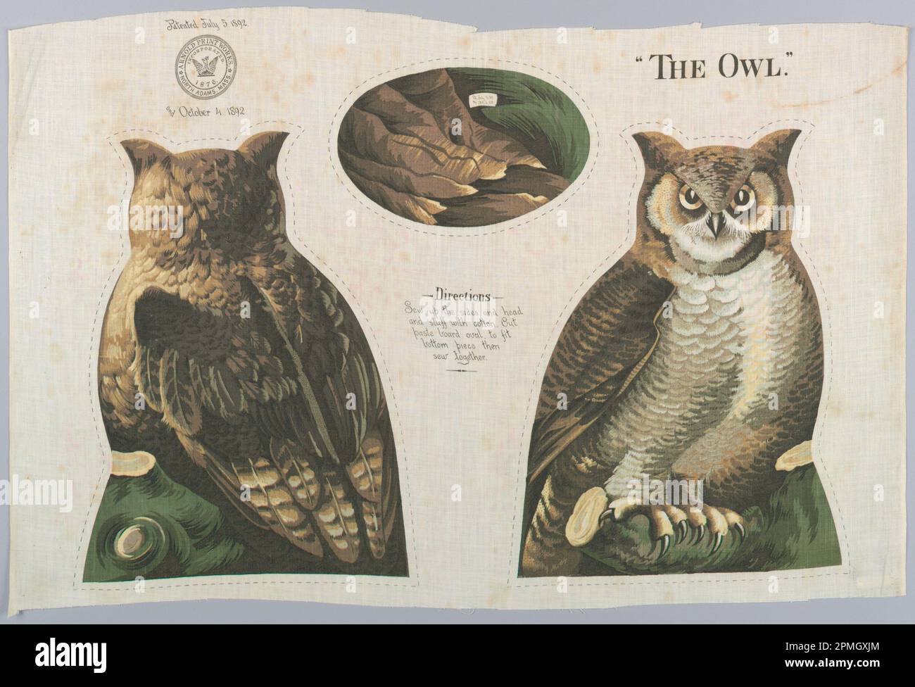 Textile, The Owl; imprimé par Arnold Print Works, N. Adams, Massachusetts; États-Unis; coton; Gauchissement x trame : 40 x 60,5 cm (15 3/4 x 23 13/16 po.) Banque D'Images