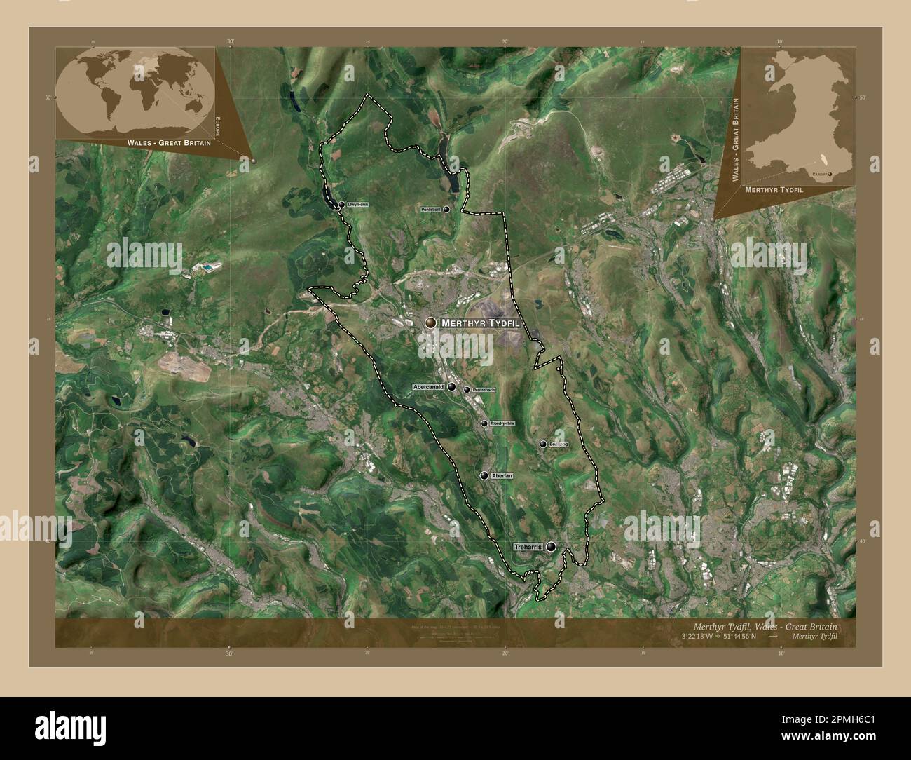 Merthyr Tydfil, région du pays de Galles - Grande-Bretagne. Carte satellite basse résolution. Lieux et noms des principales villes de la région. Emplacement auxiliaire de coin Banque D'Images