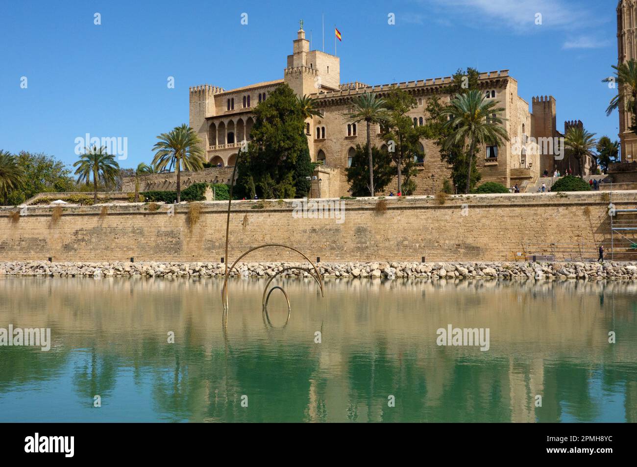 Palma de Majorque, Espagne -30 mars 2023. Vue sur la célèbre attraction touristique Palais Royal Palau de la Almudaina à Palma de Majorque, Banque D'Images