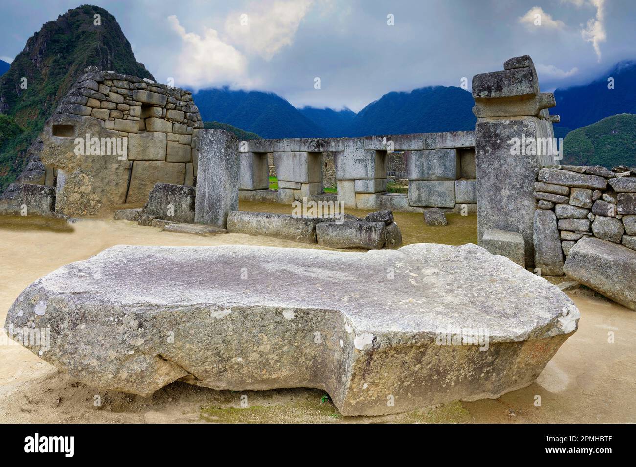 Machu Picchu, site classé au patrimoine mondial de l'UNESCO, ville en ruines des Incas, Cordillère des Andes, province d'Urubamba, Cusco, Pérou, Amérique du Sud Banque D'Images