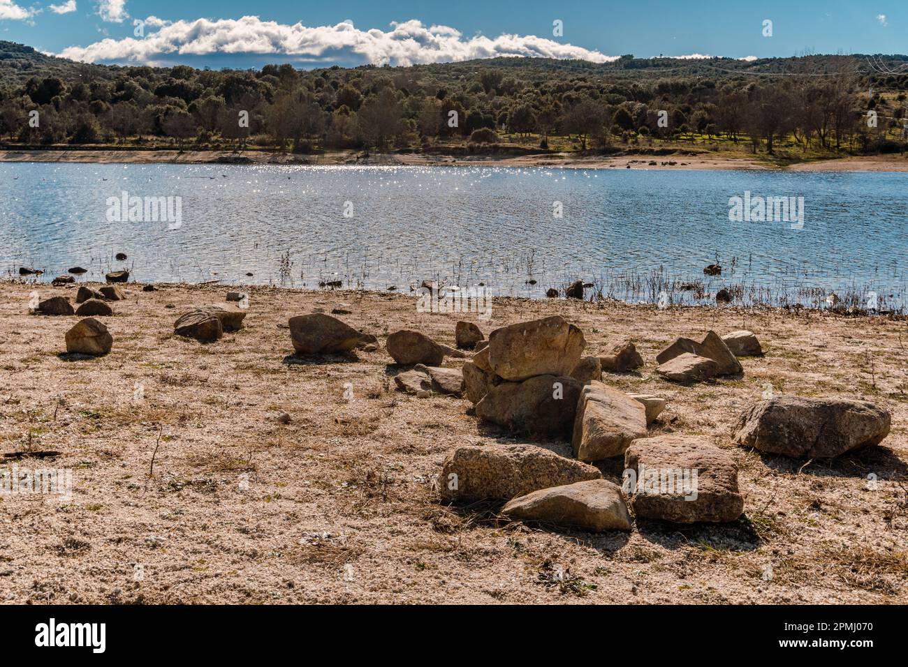 paysage pittoresque avec des rochers, des pierres et des montagnes Banque D'Images