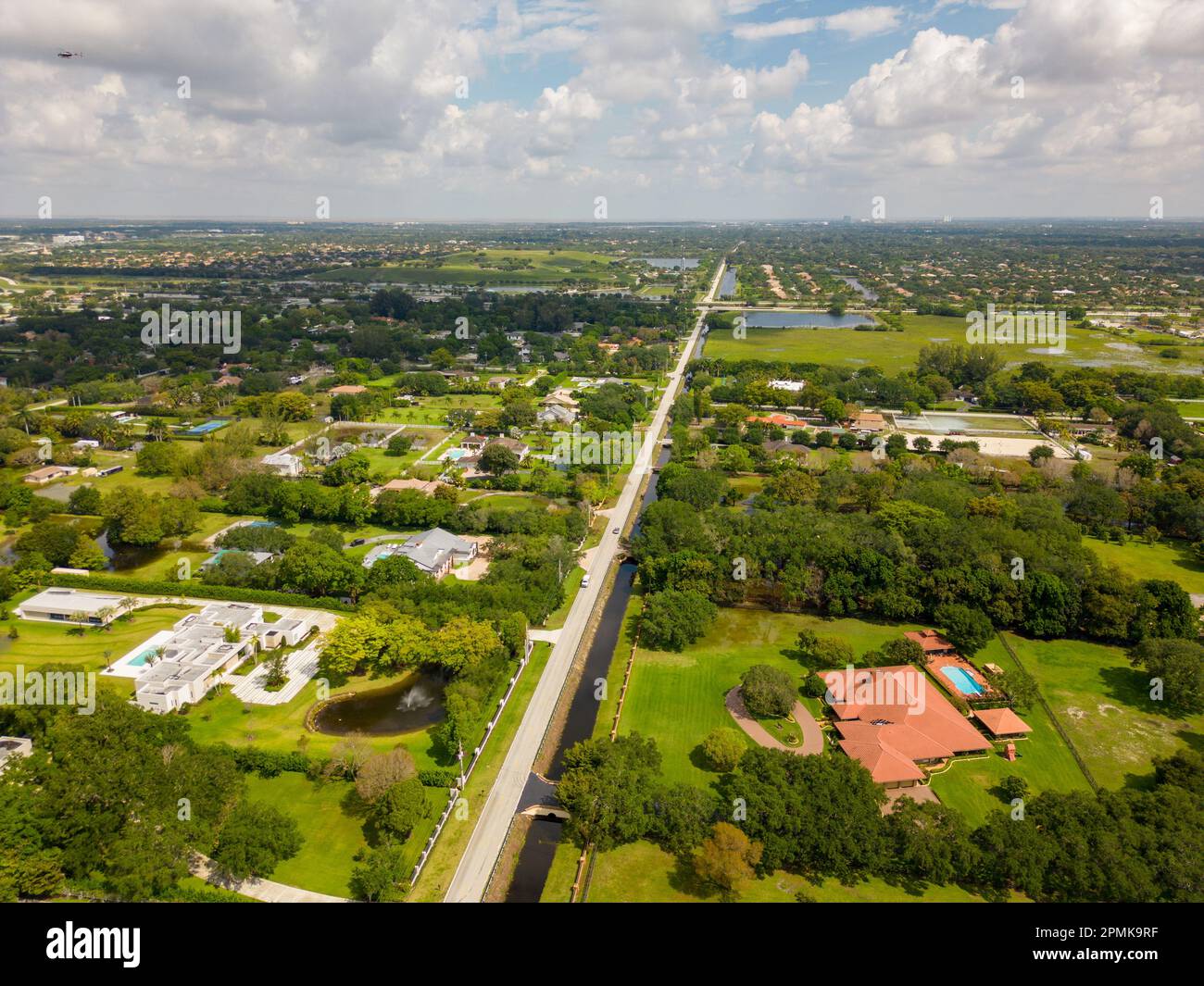 Photo aérienne maisons haut de gamme dans le sud-ouest de Ranches Broward County FL Banque D'Images