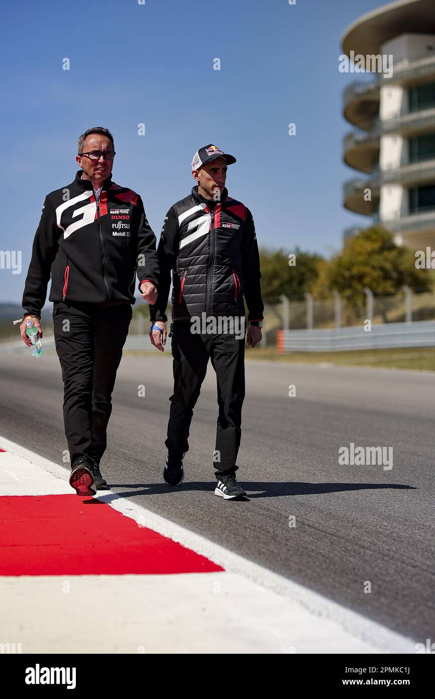 Portimao, Portugal - 13/04/2023, BUEMI Sebastien (Itere), Toyota Gazoo Racing, Toyota GR010 - hybride, portrait Promenade sur piste pendant les 6 heures de Portimao 2023, 2nd tour du Championnat du monde d'endurance 2023 de la FIA, de 14 avril à 16, 2023 sur le circuit international de l'Algarve à Portimao, Portugal - photo : Paulo Maria/DPPI/LiveMedia Banque D'Images