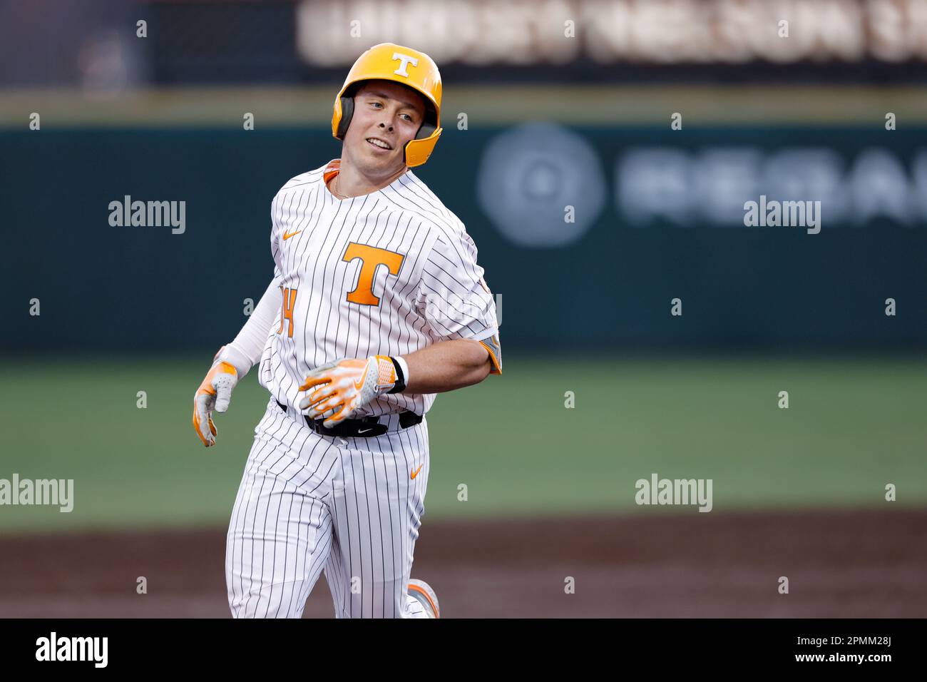 Tennessee Volunteers catcher Charlie Taylor (14) circles the bases after hitting a home run during an NCAA game against the Alabama A&M Bulldogs on Robert M. Lindsay Field at Lindsey Nelson Stadium on Feb. 22, 2023, in Knoxville, Tennessee. (Danny Parker/Four Seam Images via AP) Banque D'Images