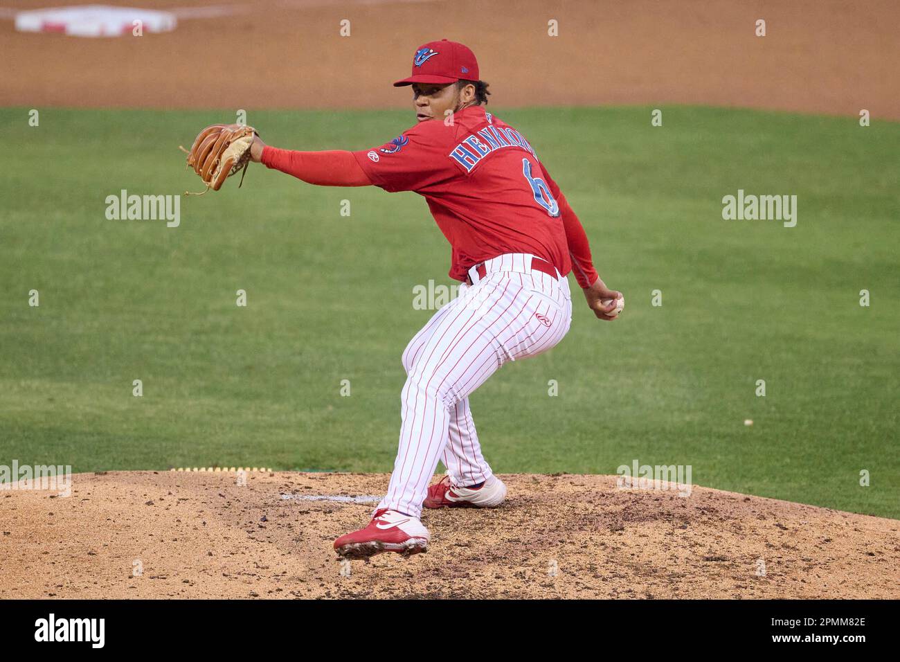 Clearwater Threshers pitcher Jonh Henriquez (6) during an MiLB Florida