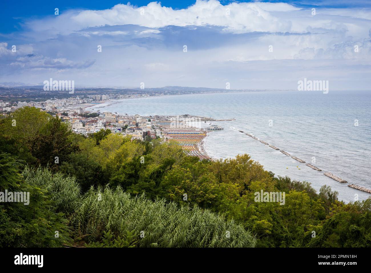 Panorama des collines de Cattolica Banque D'Images