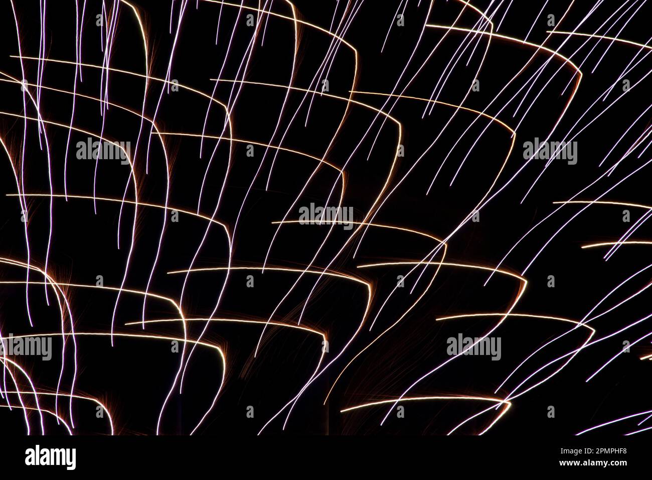 Longue exposition de feux d'artifice le 4 juillet ; Stanley, Idaho, États-Unis d'Amérique Banque D'Images