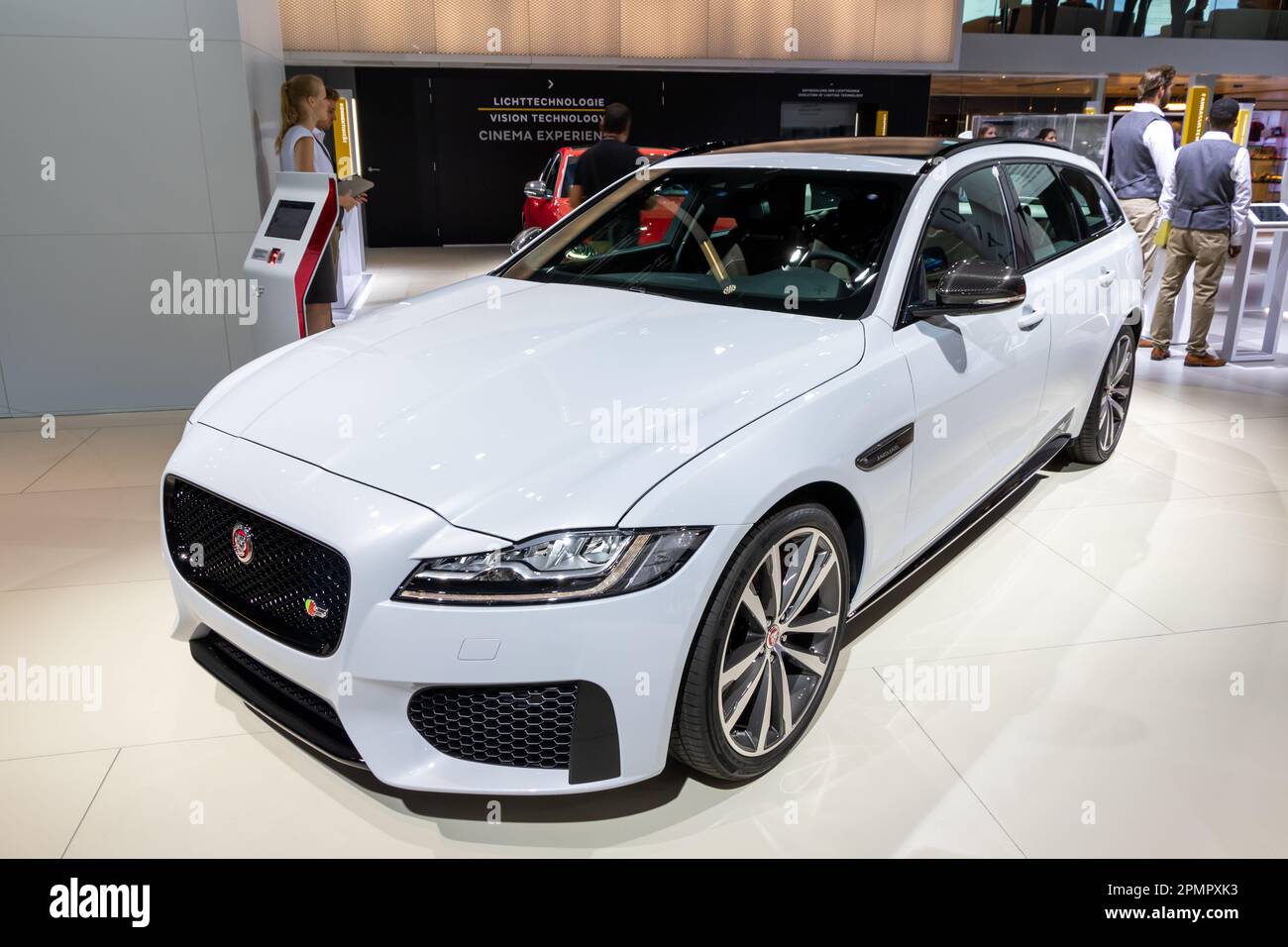 Jaguar XF S Sportbrake au salon de l'automobile IAA de Francfort. Allemagne - 12 septembre 2017. Banque D'Images