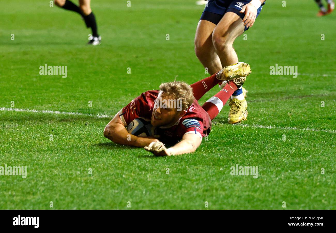 Solde Gus Warr marque la troisième tentative de son côté pendant le match Gallagher Premiership à Ashton Gate, Bristol. Date de la photo: Vendredi 14 avril 2023. Banque D'Images