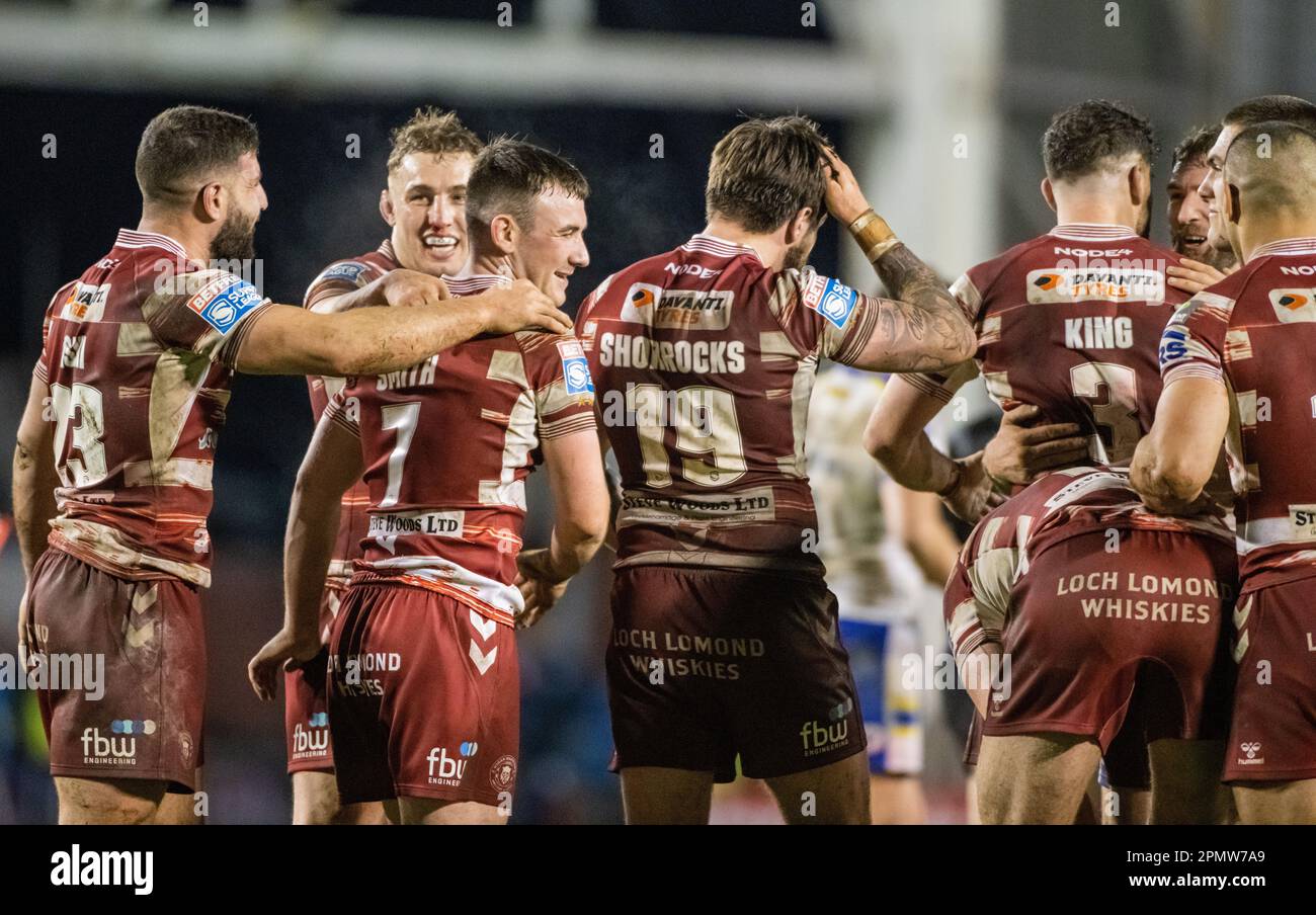 Warrington, Cheshire, Angleterre 14th avril 2023. Wigan célèbre le résultat à plein temps, pendant Warrington Wolves V Wigan Warriors Rugby League football Club au stade Halliwell Jones, The Betfred Super League, Warrington (Credit image: ©Cody Froggatt/Alay Live news) Banque D'Images