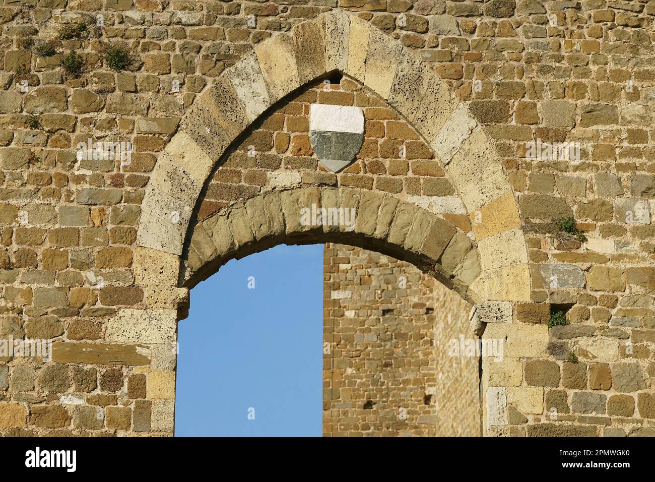 Porte médiévale de la forteresse de Montalcino en Toscane, Italie Banque D'Images