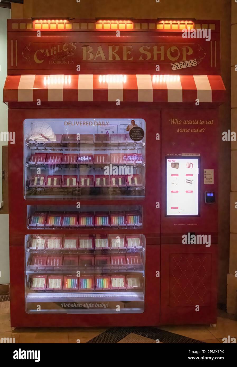 Distributeur de gâteaux Bake Shop de Carlo au Paris Hotel de Las Vegas, Nevada, Etats-Unis. Banque D'Images