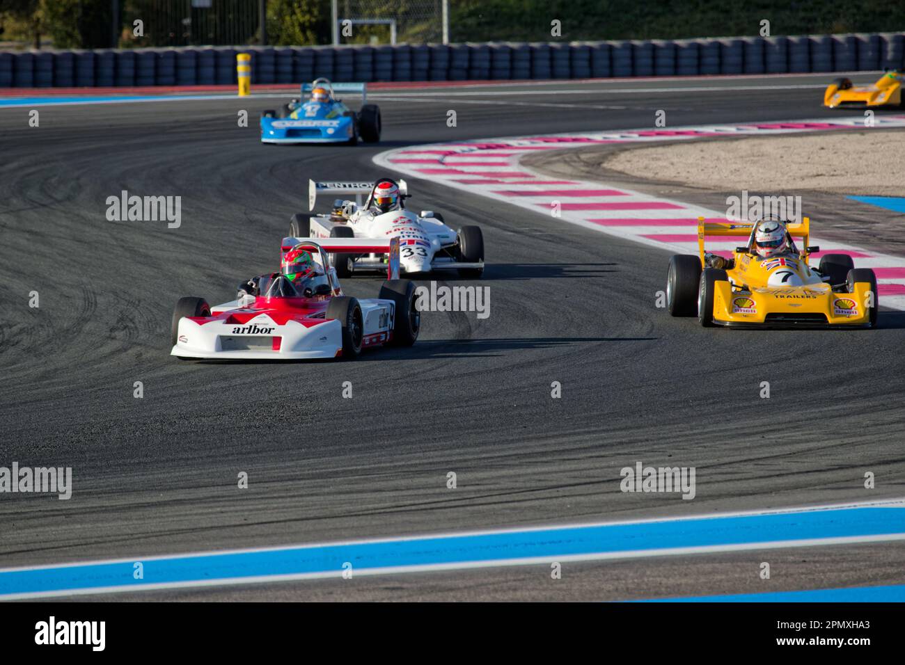 LE CASTELLET, FRANCE, 7 avril 2023 : course historique de formule 3 pendant le cinquième Grand Prix historique français sur le circuit Paul Ricard Banque D'Images