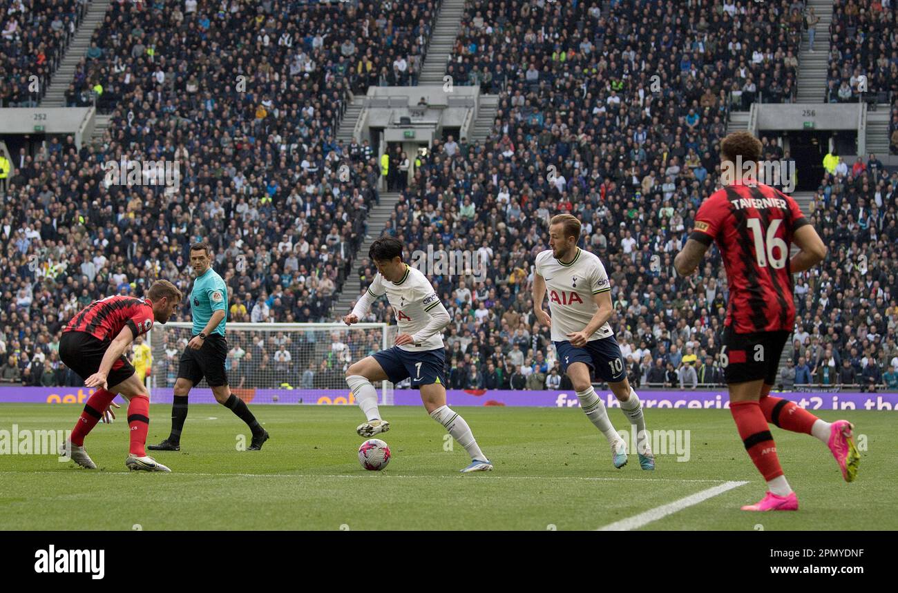 Londres, Royaume-Uni. 15th avril 2023. Heung-min fils de Tottenham Hotspur en action. Premier League Match, Tottenham Hotspur v AFC Bournemouth au Tottenham Hotspur Stadium à Londres, le samedi 15th avril 2023. Cette image ne peut être utilisée qu'à des fins éditoriales. Utilisation éditoriale uniquement, licence requise pour une utilisation commerciale. Aucune utilisation dans les Paris, les jeux ou les publications d'un seul club/ligue/joueur. photo par Sandra Mailer/Andrew Orchard sports photographie/Alamy Live News crédit: Andrew Orchard sports photographie/Alamy Live News Banque D'Images