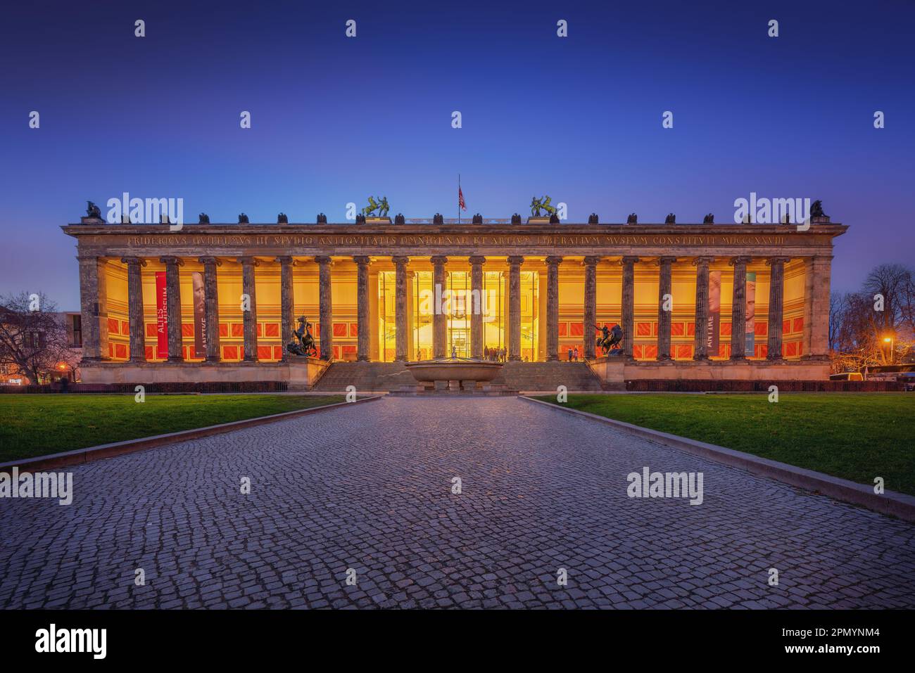 Musée Altes (ancien musée) de nuit - Berlin, Allemagne Banque D'Images