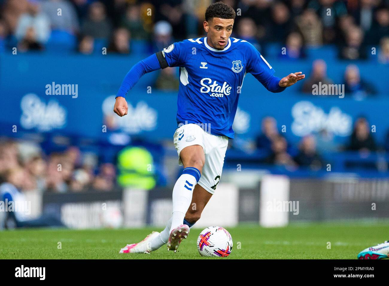 Ben Godfrey #22 de Everton F.C en action pendant le match de la Premier League entre Everton et Fulham à Goodison Park, Liverpool, le samedi 15th avril 2023. (Photo : Mike Morese | MI News) Credit: MI News & Sport /Alay Live News Banque D'Images