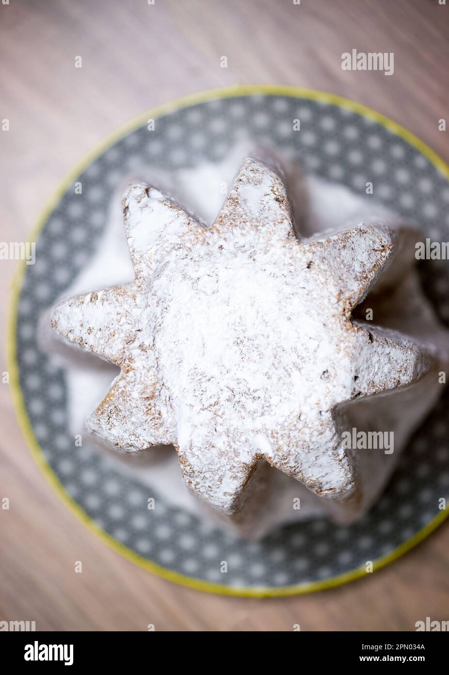 Pandoro italien isolé, vue de dessus Banque D'Images