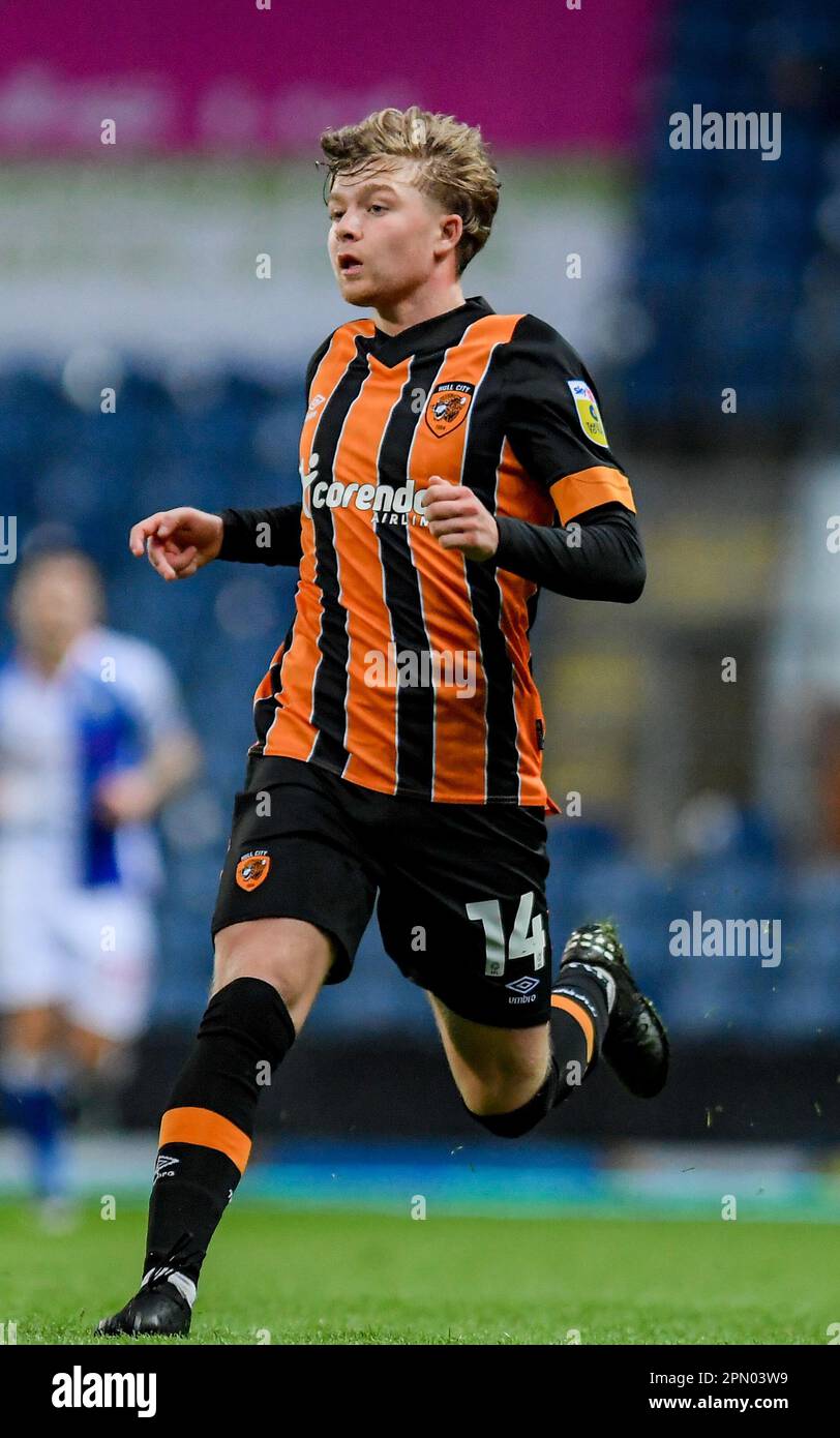 Harry Vaughan #14 de Hull City pendant le match de championnat Sky Bet Blackburn Rovers vs Hull City à Ewood Park, Blackburn, Royaume-Uni, 15th avril 2023 (photo de Ben Roberts/News Images) Banque D'Images