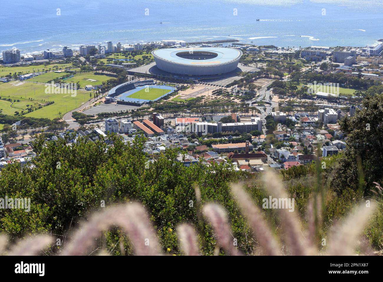 Cape Town, Western Cape, Afrique du Sud - avril le 15th 2023 : vue vers le bas à Green point. Banque D'Images