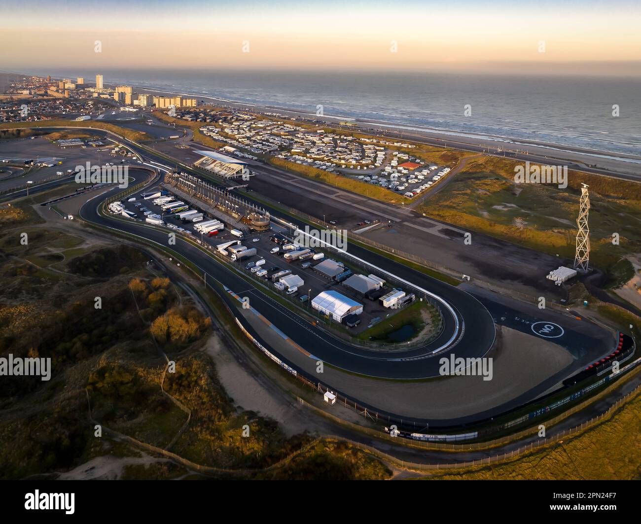 Le circuit Zandvoort est le circuit de Formule 1 des pays-Bas. Le championnat de F1 est en août chaque année. C'est un des Forma éurpoéens Banque D'Images