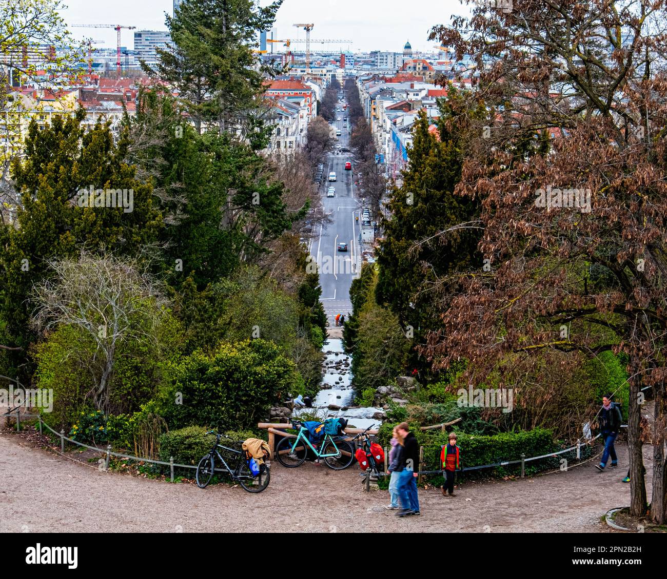 cascade-du-parc-viktoria-banque-de-photographies-et-d-images-haute