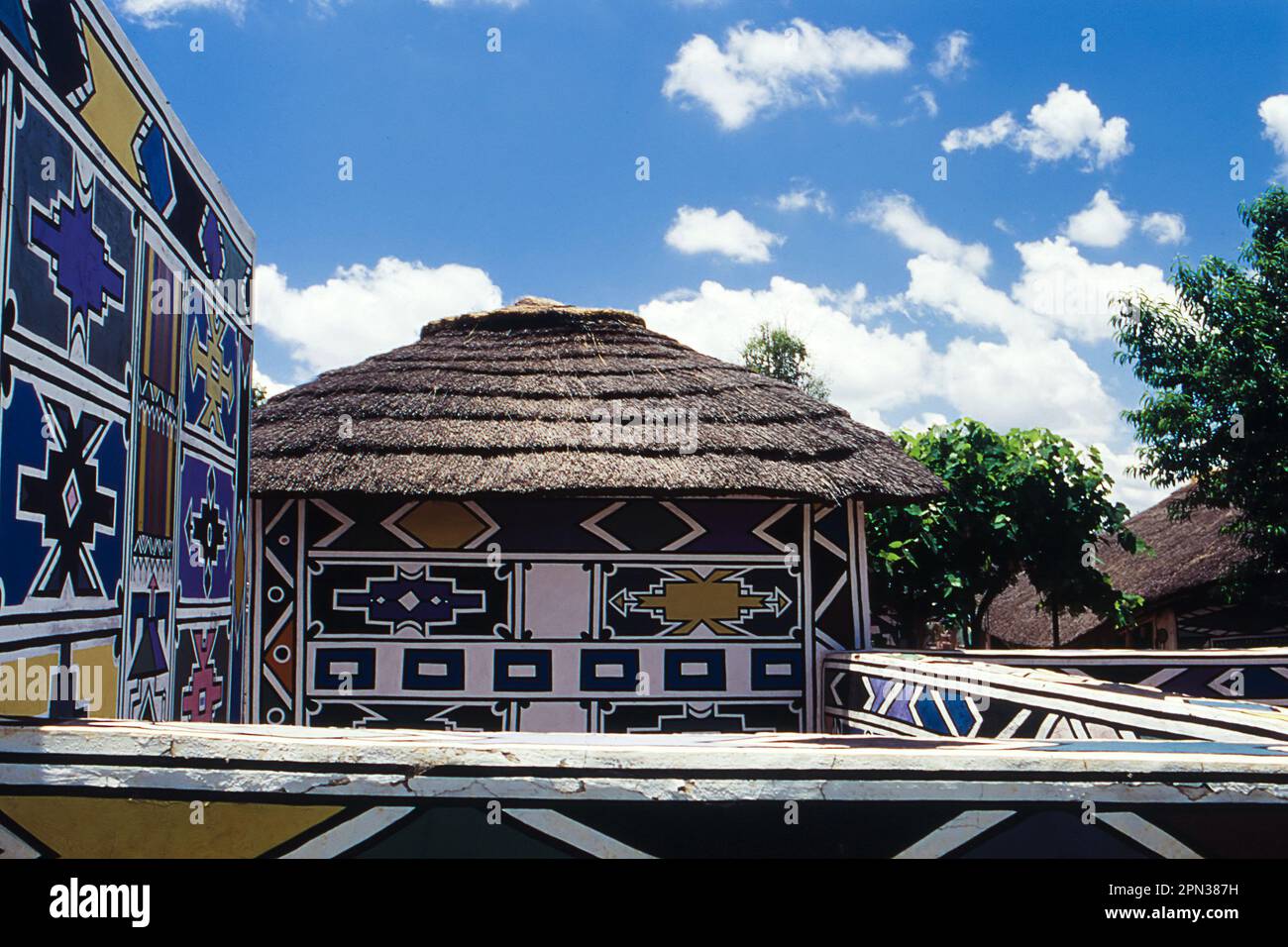 Village de Ndebele près de middleburg, gauteng, afrique du Sud Banque D'Images